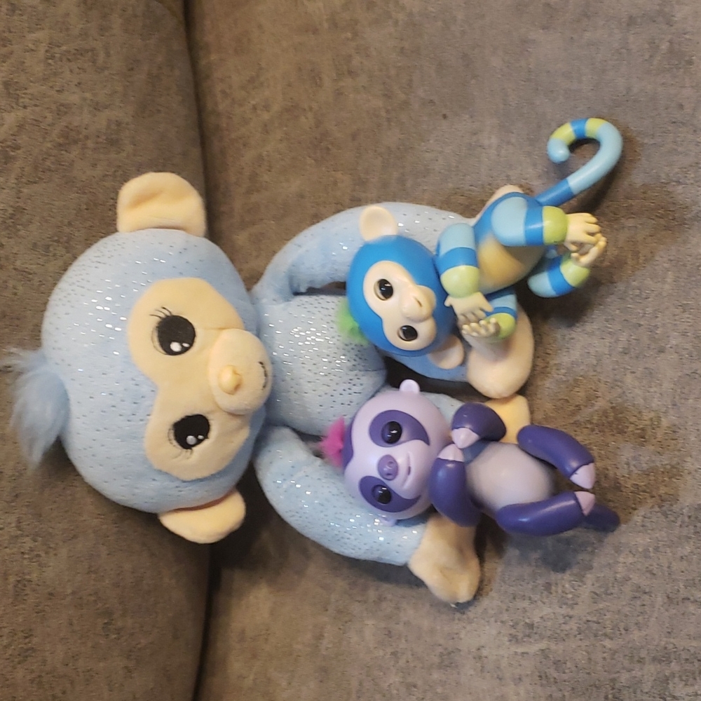 SALE⚡️FINGERLINGS BUNDLE